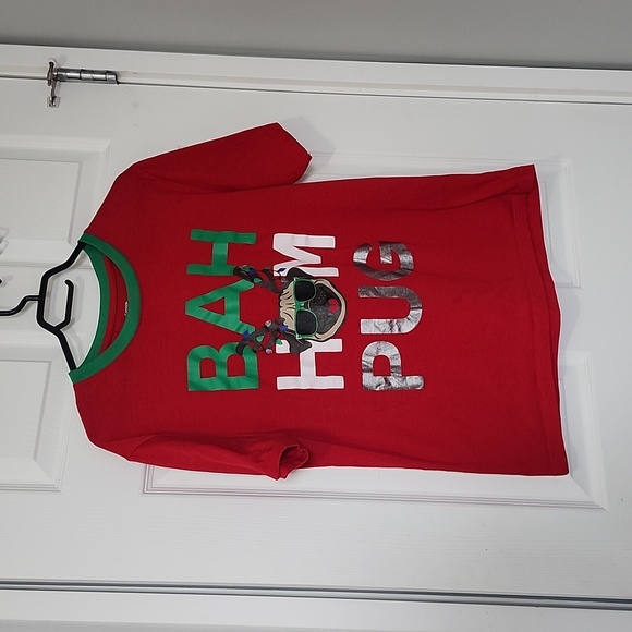 Bah Hum Pug graphic Christmas Holiday t-shirt - Picture 1 of 6